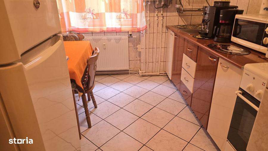 Apartament cu 2 camere semidecomandat în Zamfirescu