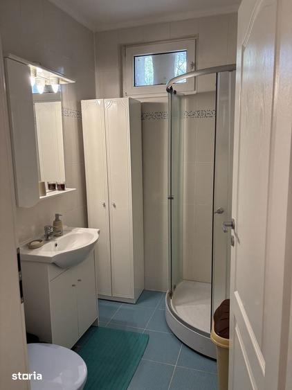 Apartament cu 2 camere semidecomandat, mobilat în 1 Mai