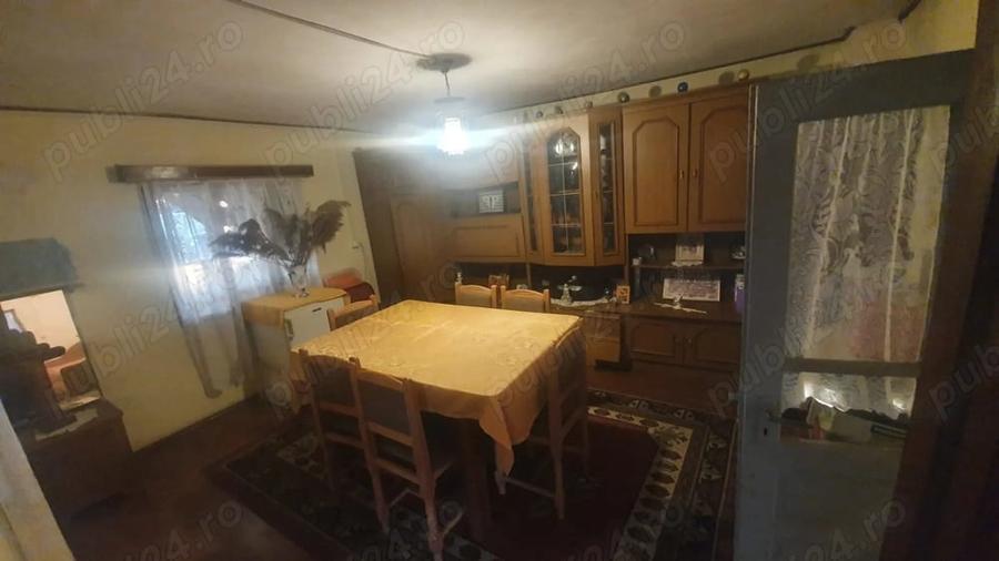 Casă cu 6 camere cu Teren 1026 Mp în Central