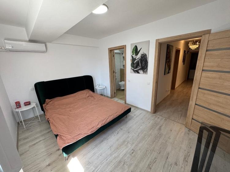 Casă cu 4 camere cu Canalizare în Theodor Pallady