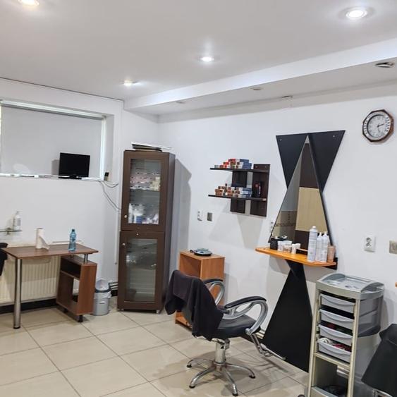 Apartament cu 2 camere nedecomandat, mobilat în Central