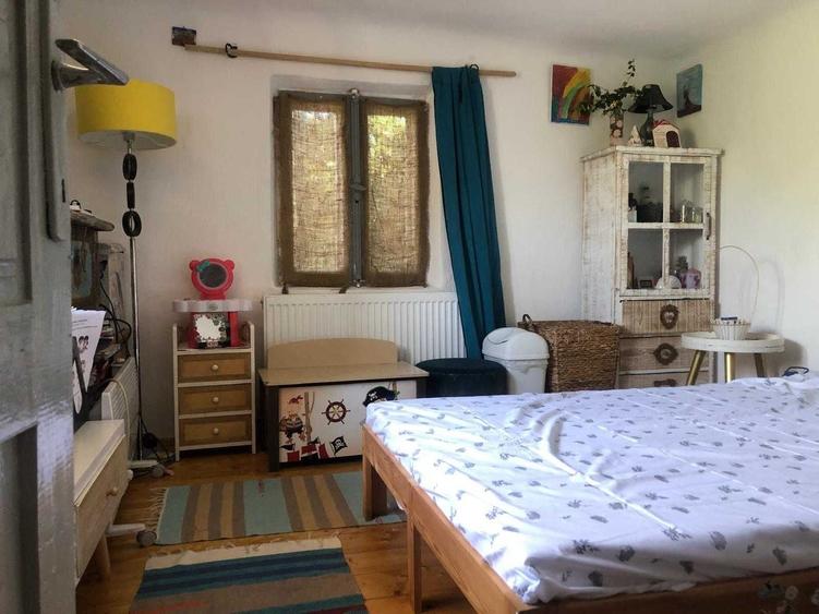 Casă cu 3 camere în Crevedia