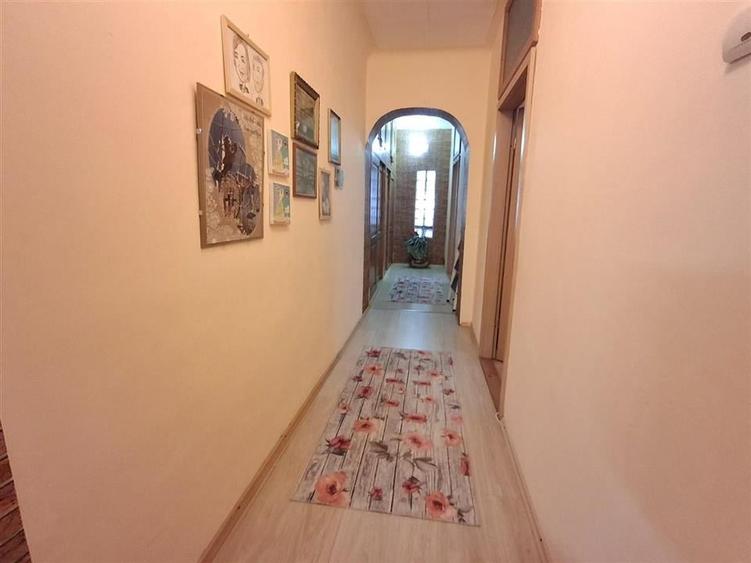 Duplex cu 7 camere cu Teren 511 Mp în Central