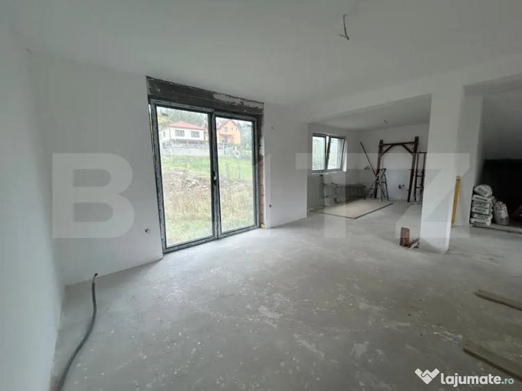 Casă cu 4 camere cu Teren 280 Mp în Voiniceni