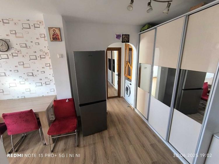 Apartament cu 2 camere decomandat în Central