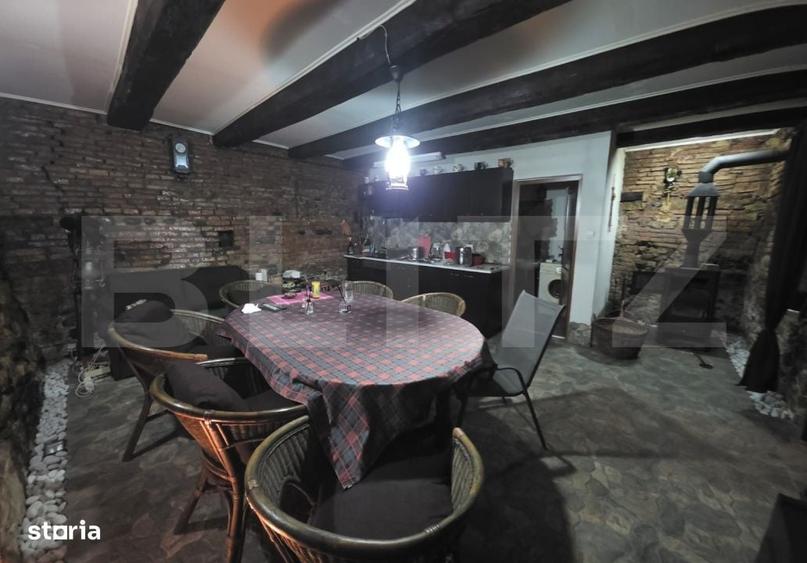 Casă cu 4 camere cu Teren 300 Mp în Central