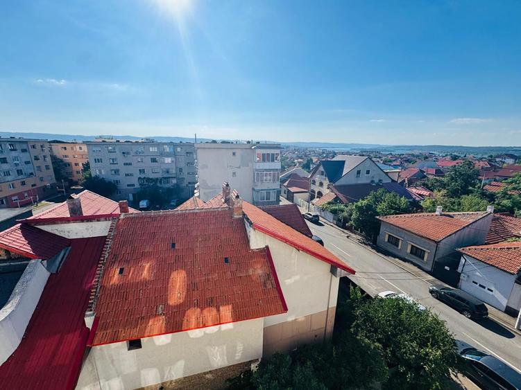 Apartament cu 3 camere decomandat în Kiseleff