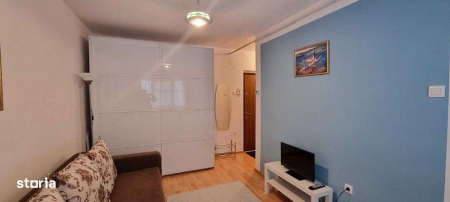 Garsonieră semidecomandată în Central