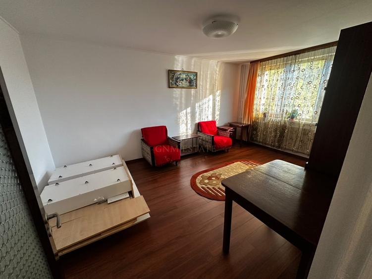 Apartament cu 2 camere decomandat, mobilat în Ozana