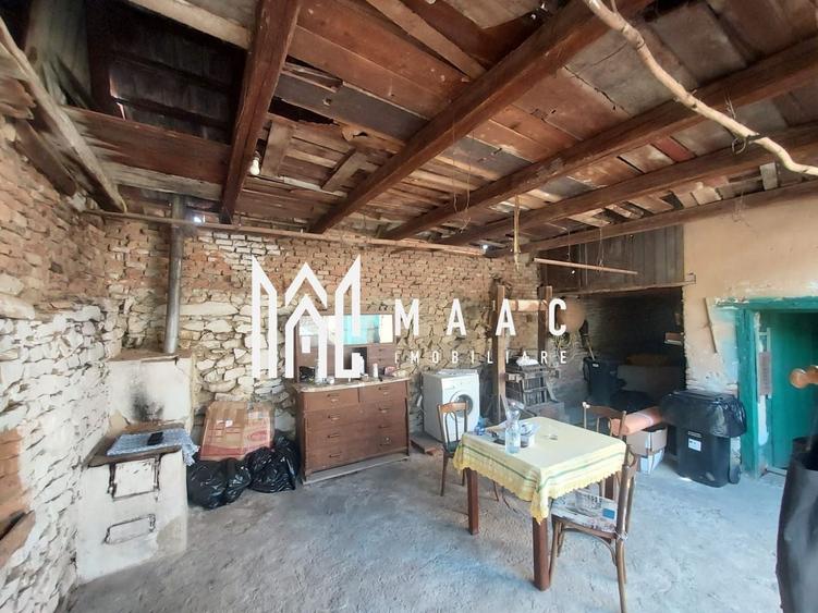 Casă individuală cu 4 camere cu Canalizare în Aciliu