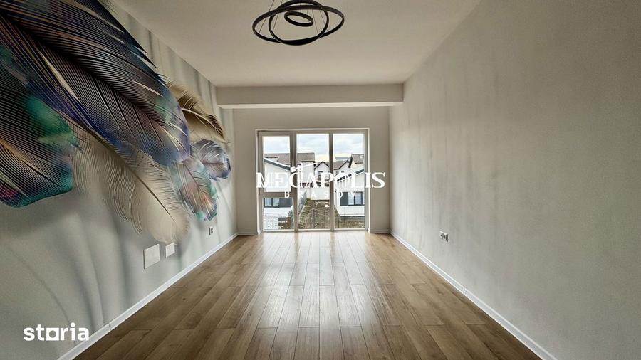 Casă cu 4 camere cu Teren 300 Mp în Central