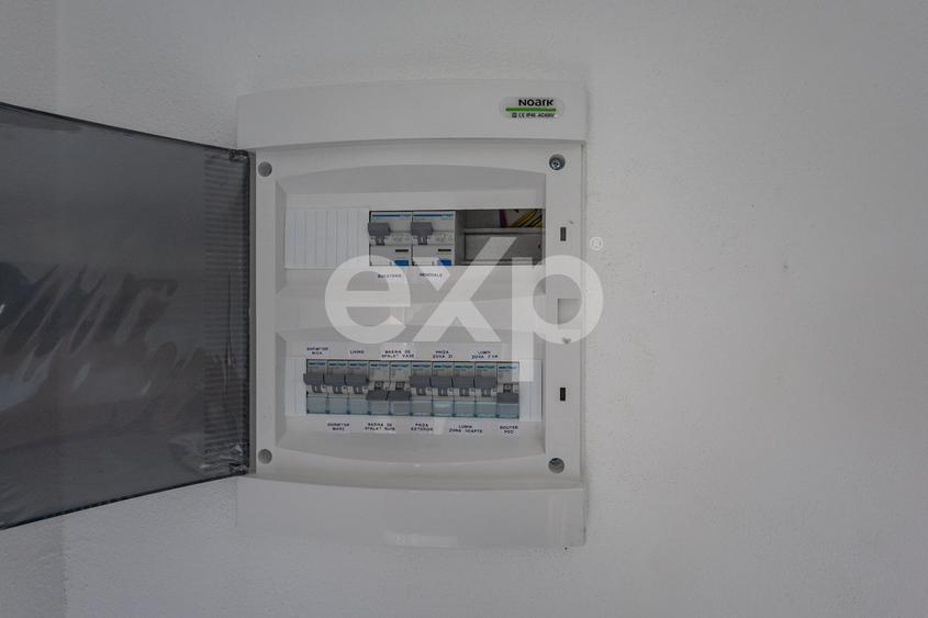 Casă individuală cu 3 camere cu Canalizare în Utvin