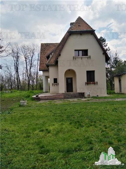 Casă cu 5 camere cu Teren 44100 Mp în Petrăchioaia