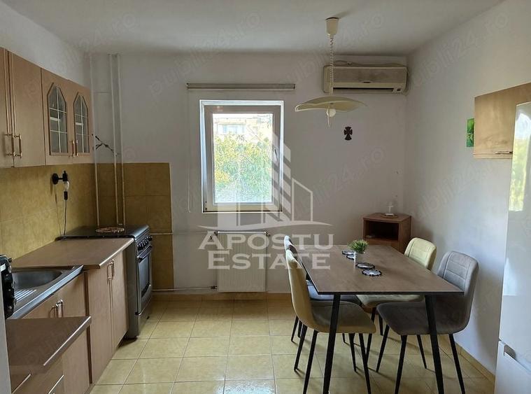 Apartament cu 3 camere decomandat, mobilat în Bucovina