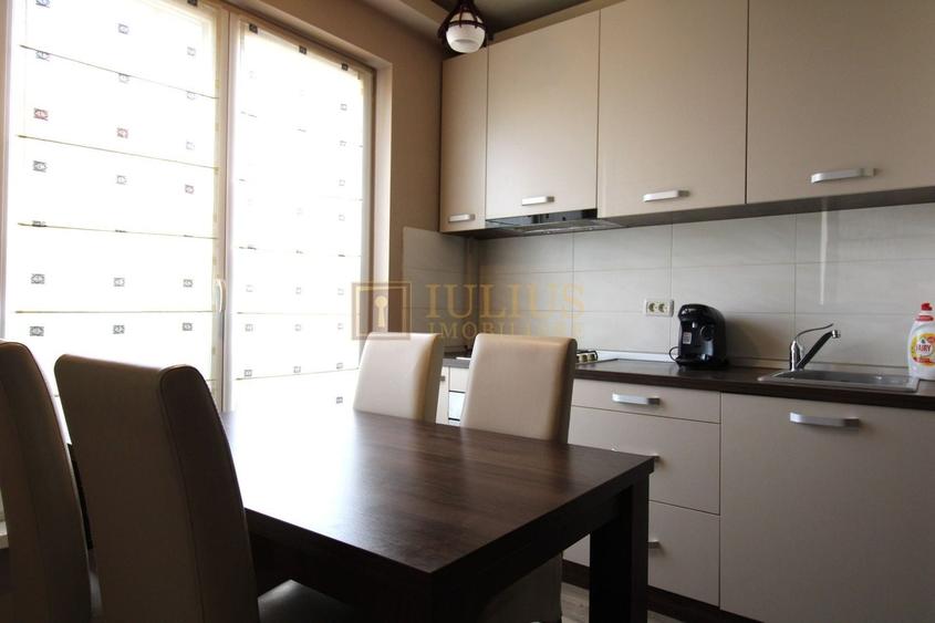 Apartament cu 2 camere semidecomandat, mobilat în Fratelia
