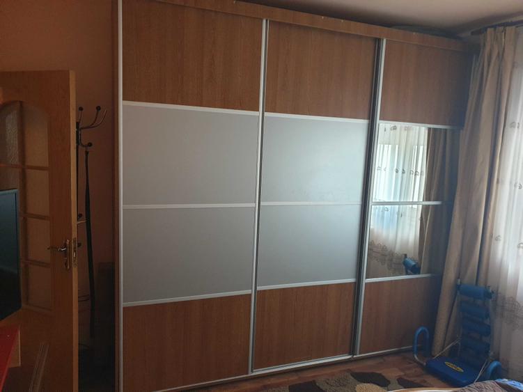 Apartament cu 3 camere decomandat în Cantacuzino