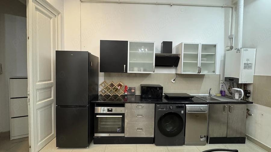 Apartament cu 2 camere decomandat, mobilat în Rosetti