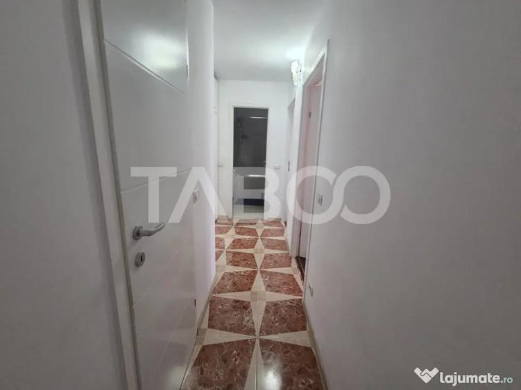 Apartament cu 3 camere decomandat în Central
