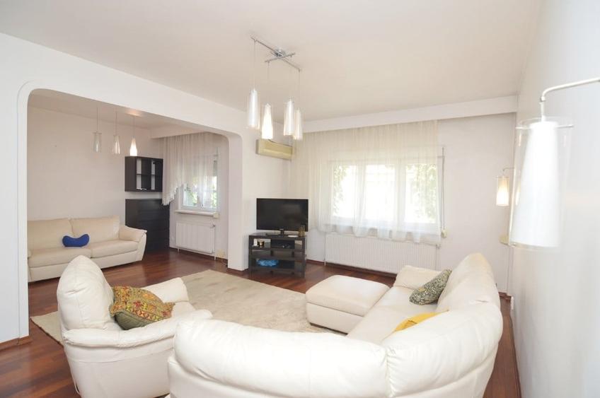 Apartament cu 2 camere decomandat în Dorobanți