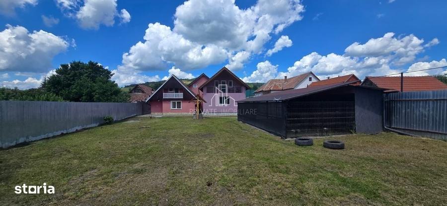 Casă cu 4 camere cu Teren 800 Mp în Saschiz