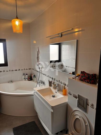 Apartament cu 2 camere decomandat, mobilat în Găvana 3