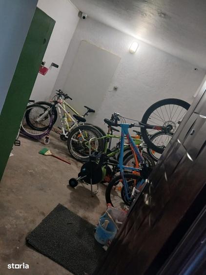 Apartament cu 3 camere în Crângași