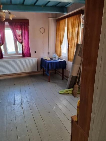Casă individuală cu 2 camere cu Teren 1000 Mp în Ulieș
