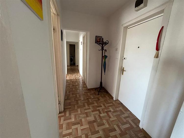 Apartament cu 3 camere decomandat în Ultracentral