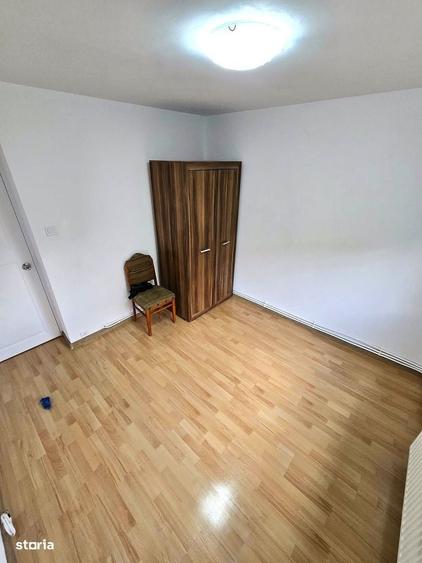 Apartament cu 2 camere decomandat în Micro 17