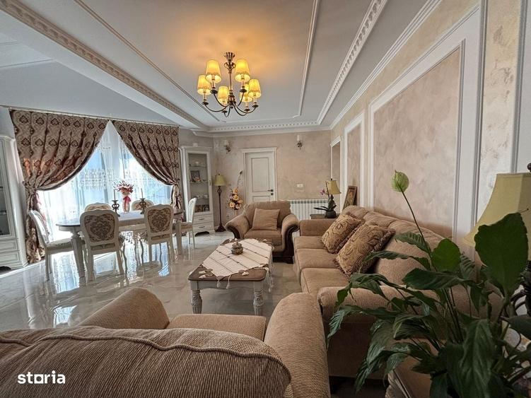 Casă cu 4 camere în Central