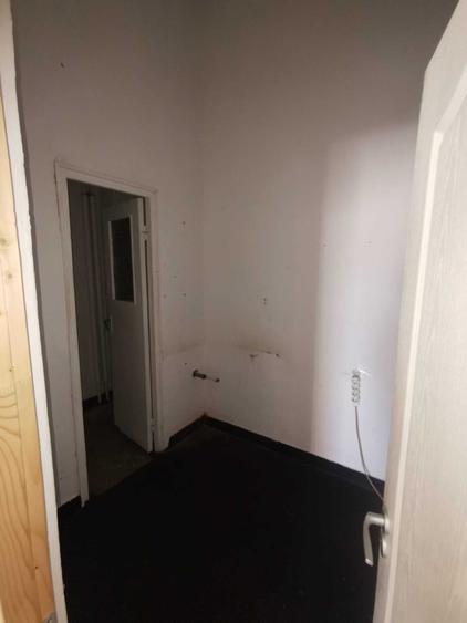 Spațiu comercial, de 27 mp, în Dacia