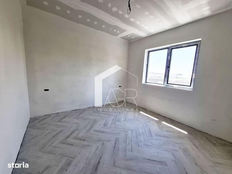 Casă cu 4 camere în Păulești