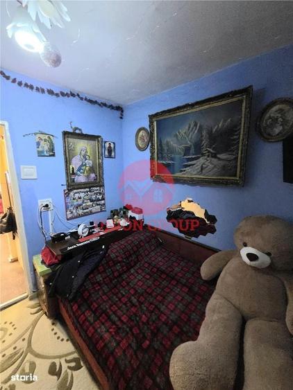 Apartament cu 3 camere decomandat în Est