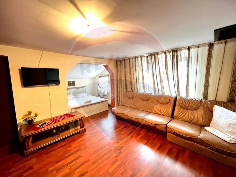 Hotel/Pensiune, de 530 mp, în Ciobănuș