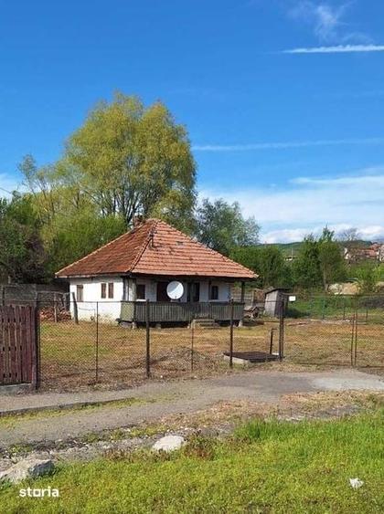 Teren de 783 mp, în Central