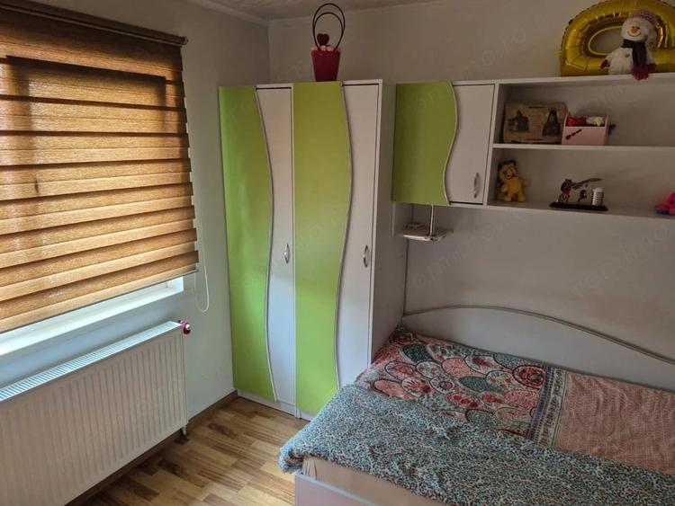 Apartament cu 4 camere decomandat în Găvana