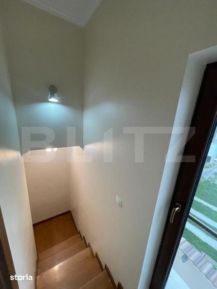 Apartament cu 3 camere în 1 Mai