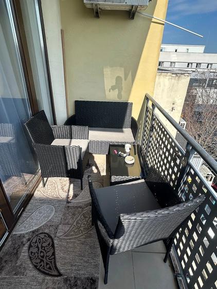 Apartament cu 3 camere decomandat în Aradului