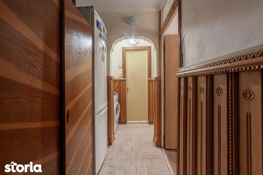Apartament cu 3 camere decomandat în Central