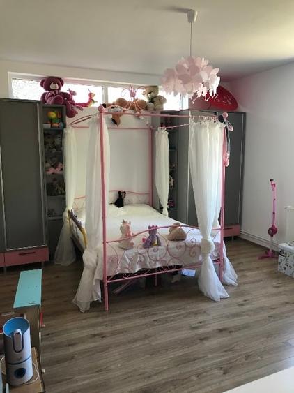 Casă individuală cu 5 camere cu Teren 1500 Mp în Răzvad