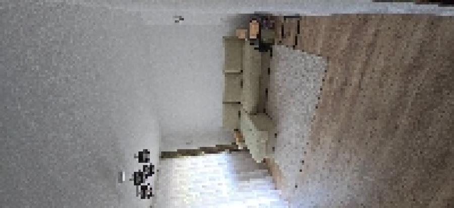 Apartament cu 3 camere decomandat în Tractorul