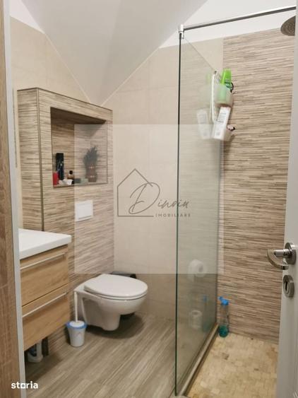 Casă cu 4 camere în Vadu Anei