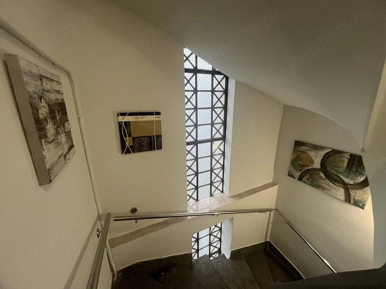 Apartament cu 3 camere semidecomandat în Doamna Ghica