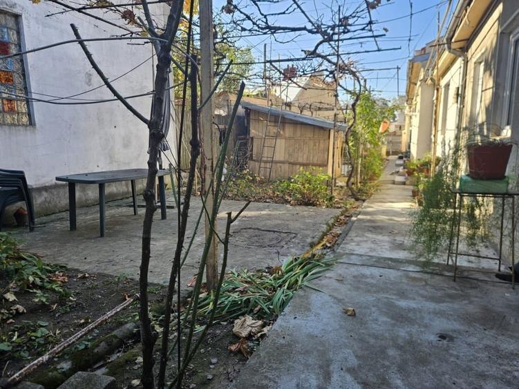Duplex cu 5 camere cu Canalizare în Dorobanți