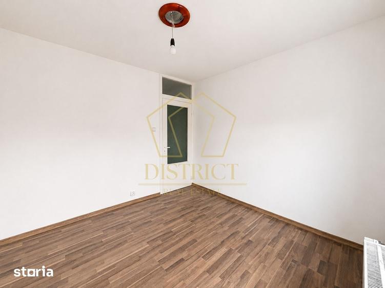 Apartament cu 3 camere în Torontalului