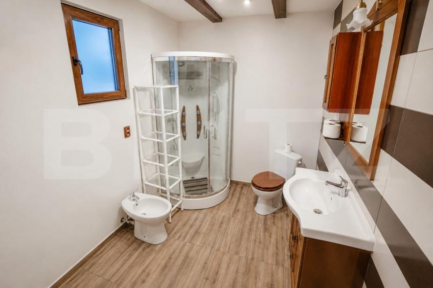Casă cu 5 camere cu Teren 700 Mp în Prundu Bârgăului