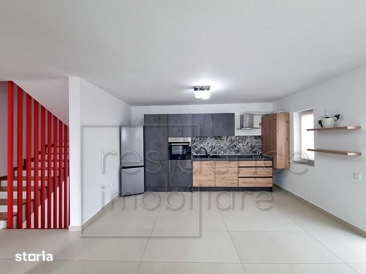 Casă cu 4 camere cu Teren 350 Mp în Borhanci