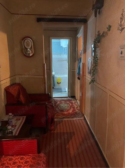 Apartament cu 3 camere decomandat în Crihala