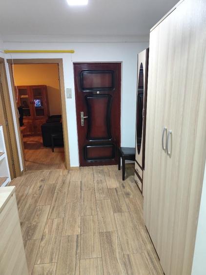 Apartament cu 2 camere decomandat în Exterior Vest