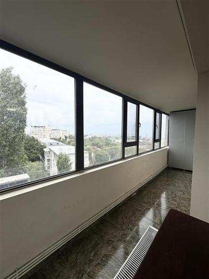 Apartament cu 2 camere decomandat, mobilat în Republica